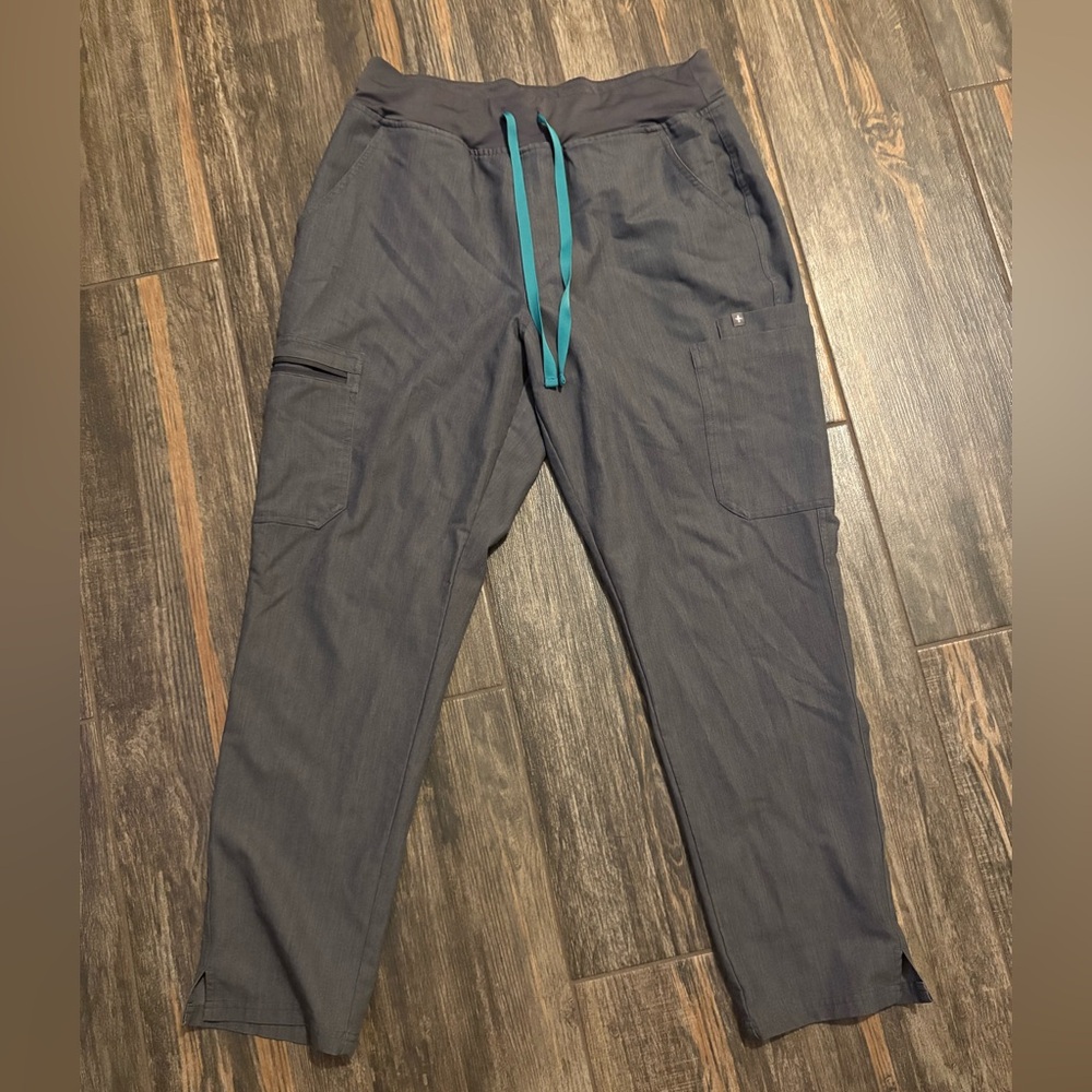 FIGS Women’s Yola High Waisted Pants - L Graphite
